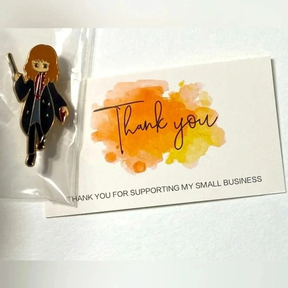 Hermione Granger Pin 🪄📖 - Picture 4 of 4